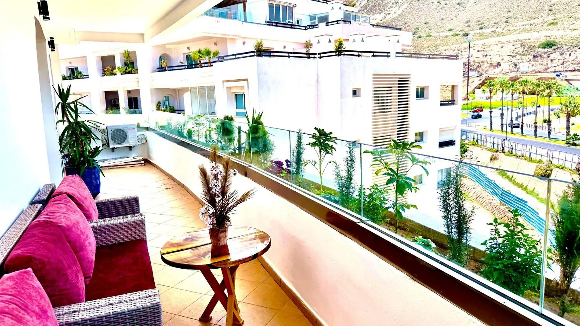 Marina Agadir Luxury Apartment With Mountain View & Pool Access Marokko